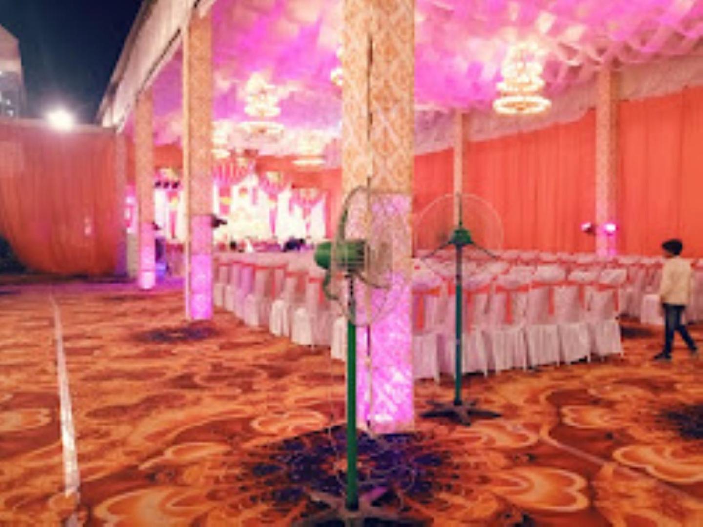 Guru Dev Palace Hotel & Lawn,Ayodhya 외부 사진