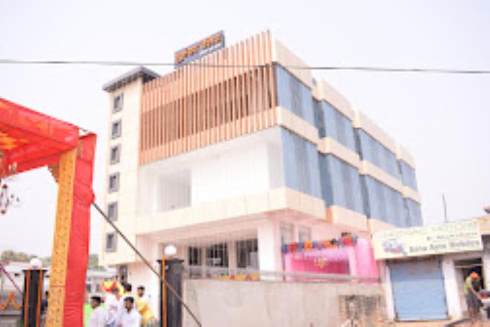 Guru Dev Palace Hotel & Lawn,Ayodhya 외부 사진